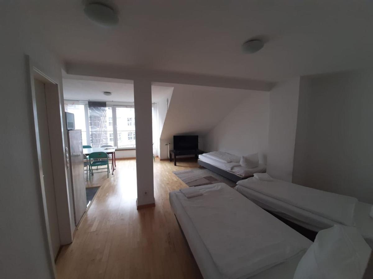 Avi City Burgplatz Apartments Дюссельдорф Екстер'єр фото