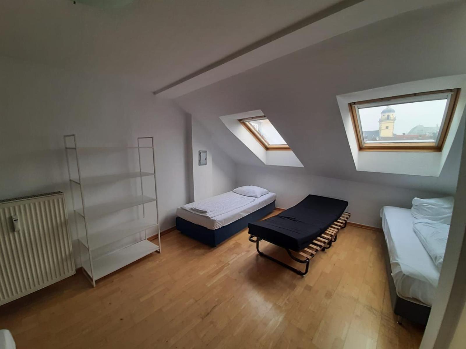 Avi City Burgplatz Apartments Дюссельдорф Екстер'єр фото