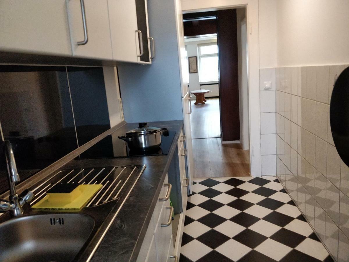 Avi City Burgplatz Apartments Дюссельдорф Екстер'єр фото